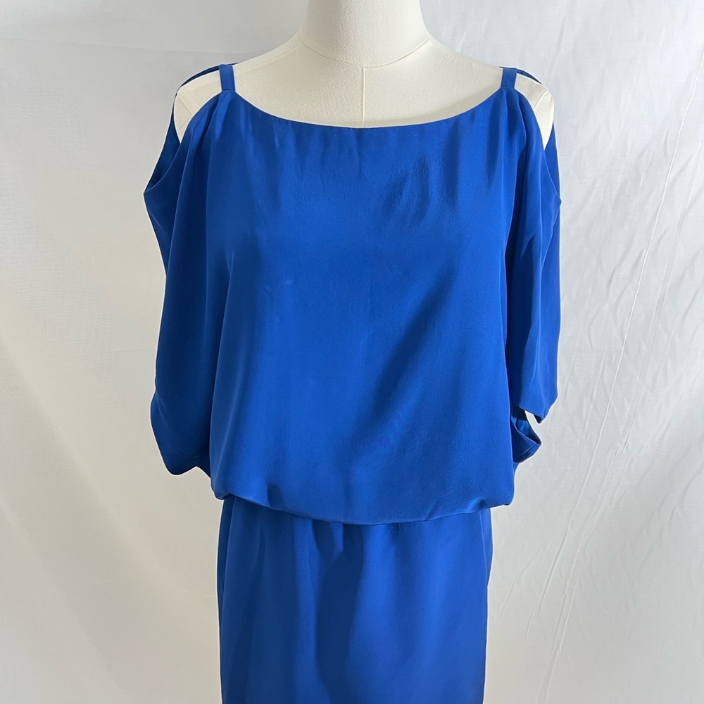 Dina Bar-El    Elegant Blue Cold Shoulder Mini Dress